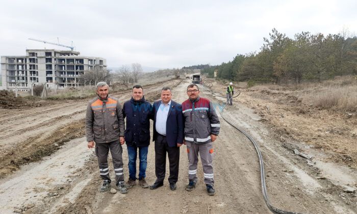 Esnaf Temsilcilerinden Belediyeye Yol Teşekkürü