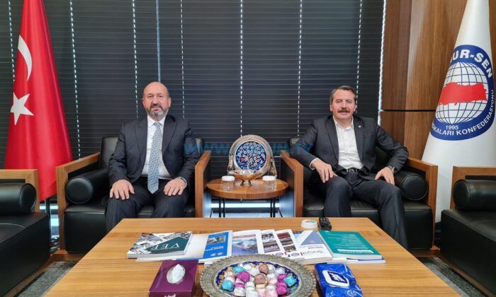 Kavuncu: Memur-Sen, Vesayetin Değil Demokrasinin Yanında Yer Almıştır