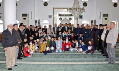Camiye Gelen Çocuklara Hediye