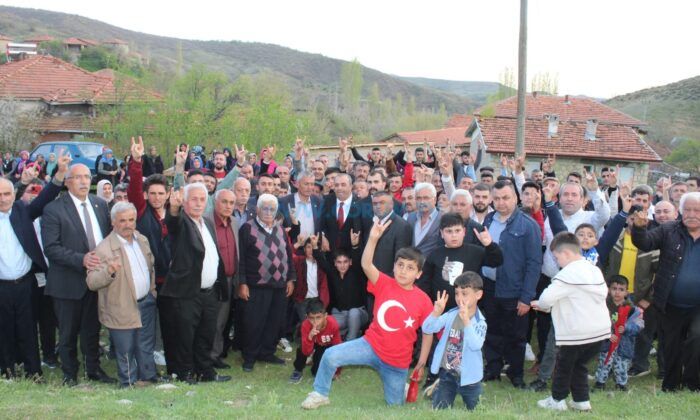 Kayrıcı, Köyünde Vekil Gibi Karşılandı