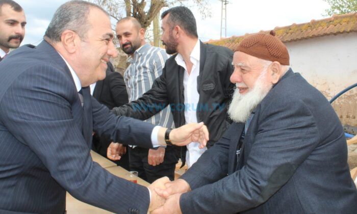 Kayrıcı, Umre Kafilesini Uğurladı