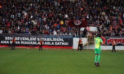 Sinan Kurumuş, Genç Kaleciyi Alkışlattı