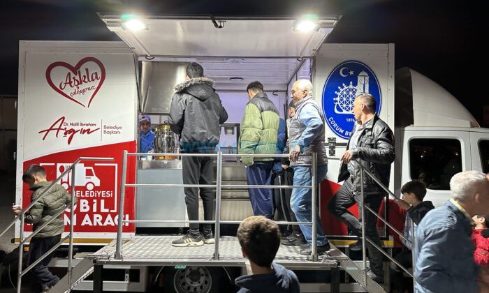 Teravih Sonrası Salep İkramı