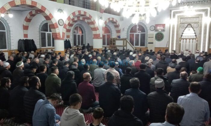 Osmanlı Geleneği Camilerde Yaşatılıyor