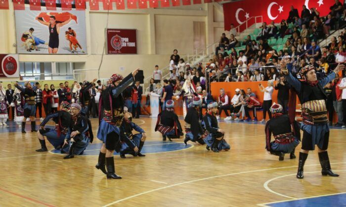 Gençler Doyasıya Eğlendi