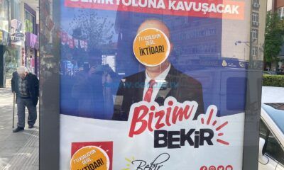 CHP’nin Afişlerine Saldırı