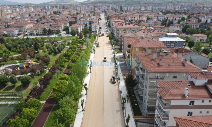 Hüyük Caddesi Asfalta Kavuşuyor