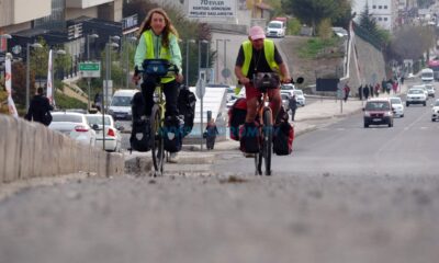 İsviçreli Çift, Torunlarına Kavuşmak İçin Pedal Çeviriyor