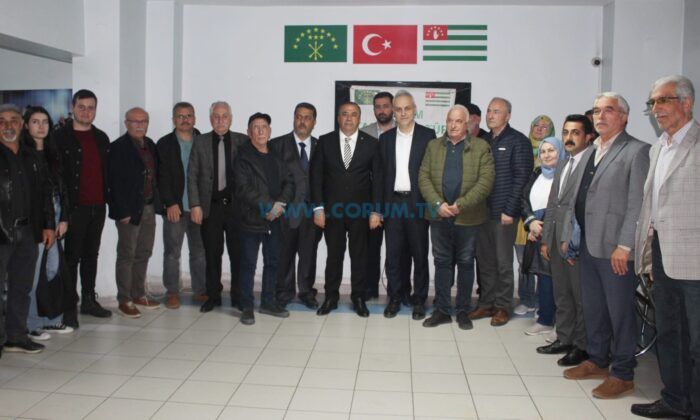 Kayrıcı, Çerkesleri Dinledi