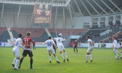 Menemen, Evinde Zor Puan Kaybediyor