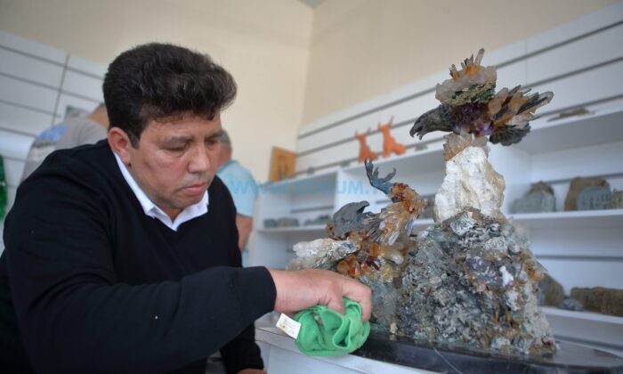 New York’taki Sergide Türkiye’yi Temsil Edecek