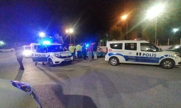 Polis Otosuna Çarpıp Kaçan Sürücü Yakalandı