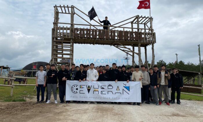 İstanbullu Öğrenciler Oba’da Kamp Yaptı