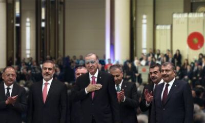 Kabine Toplanıyor