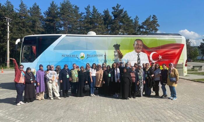 Kadınlar Abant’ı Geziyor