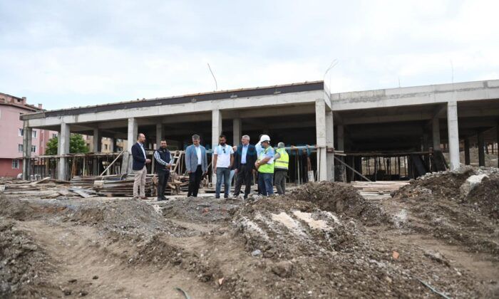 Millet Kıraathanesi Yükseliyor