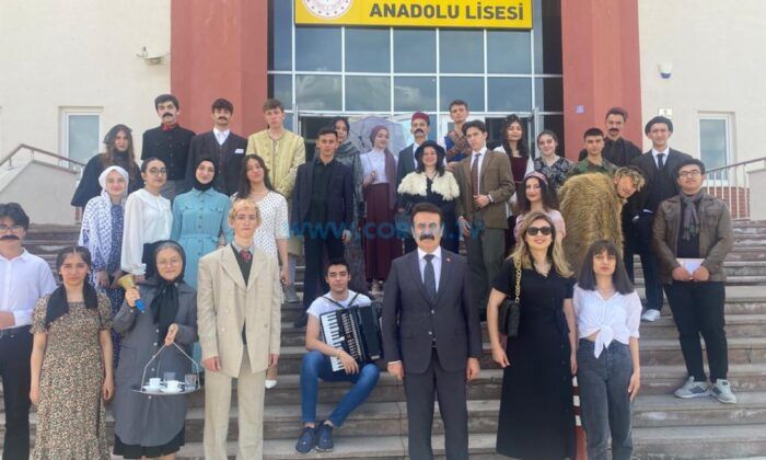 Roman Kahramanları’nı Konuştular