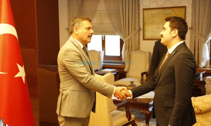 Vali Çiftçi, Valilik Personeli ile Bayramlaştı