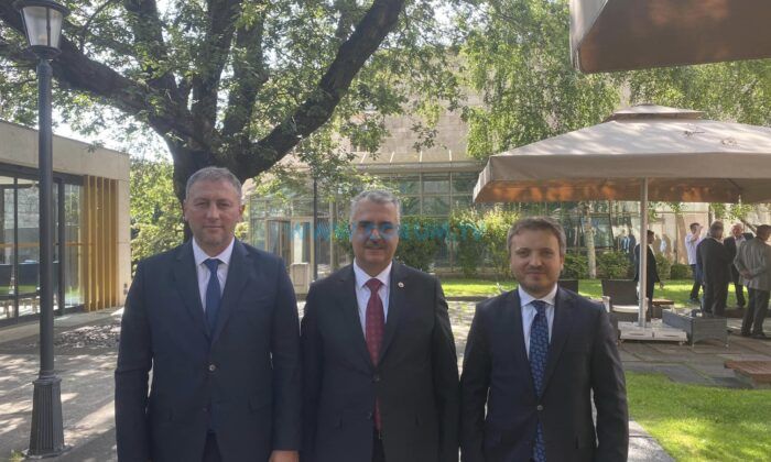 Vekiller, Bakan Yardımcısı Zekeriya Coştu’yu Kutladı