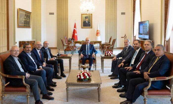 Yıldırım, Kurtulmuş ve Tekin’i Kutladı