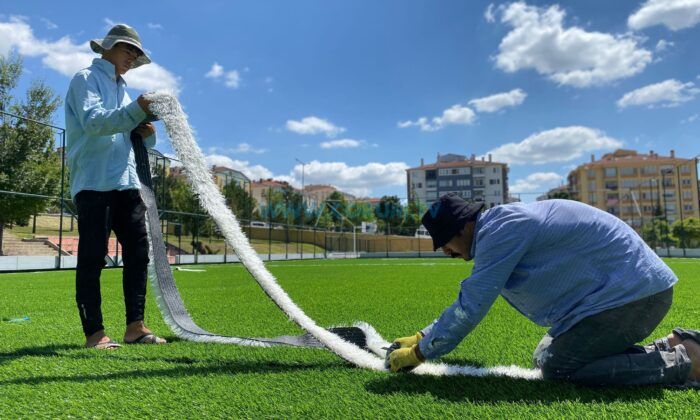 Semt Sahaları Yenileniyor