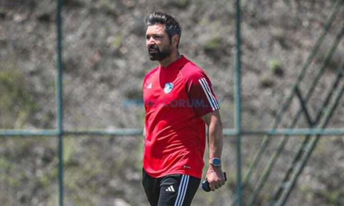 Kutlu: Kadroda İskeleti Koruduk