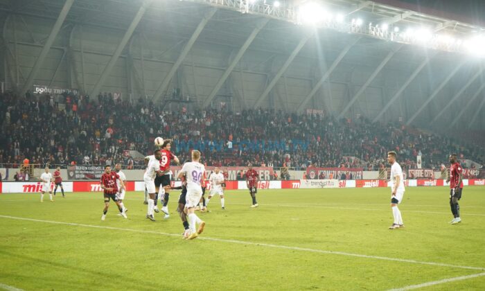 Ologo, Eyüpspor’u Seviyor!