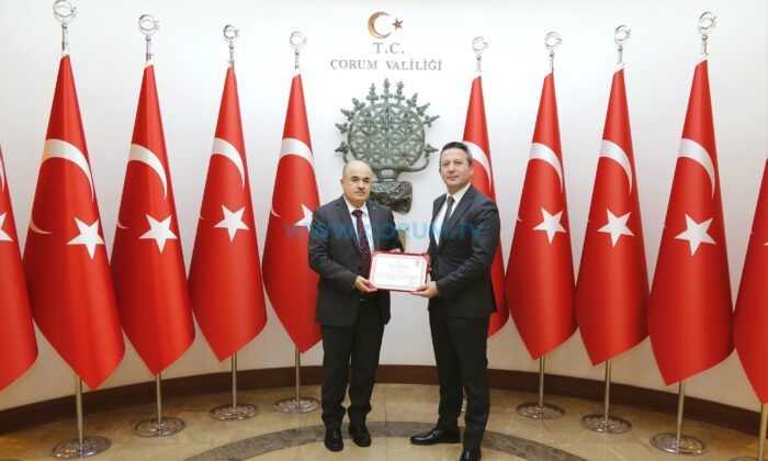 Kaymakam Görmüş, Kente Veda Ediyor