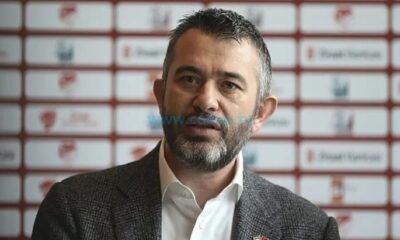 Başkan Görevinden İstifa Etti