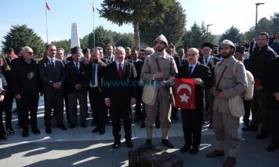 Şehitliğe Duygusal Ziyaret