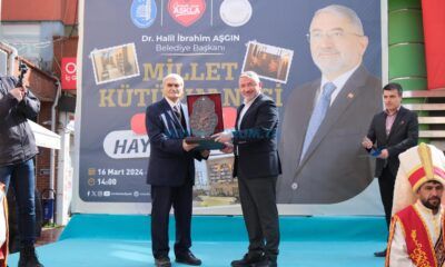 Sigara Yerine Kitap Aldı, 60 Yılda Binlerce Kitap Biriktirdi