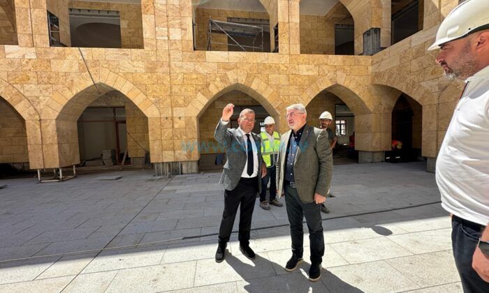 Bedesten’de Meydan Yapımına Geçildi