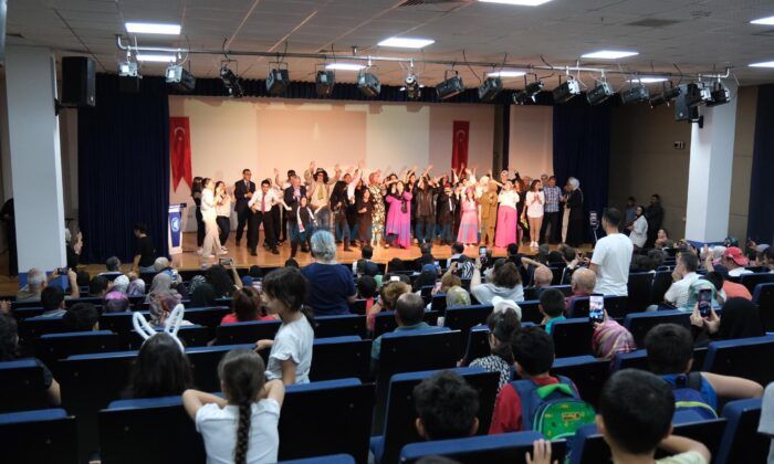 Dolu Dolu Yıl Sonu Programı