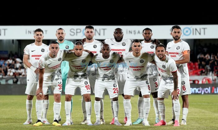 Dört Oyuncu Forma Şansı Bulamadı