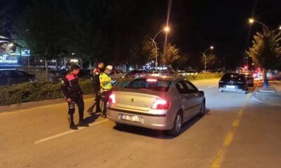 Bir Haftada Aranan 16 Kişi Yakalandı