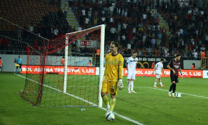 Jakub Szumski’den Taraftara İntikam Bakışı!