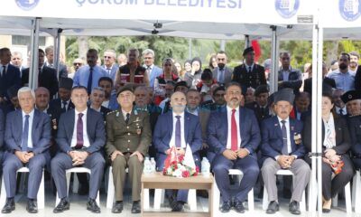 Şehitliğe Duygusal Ziyaret