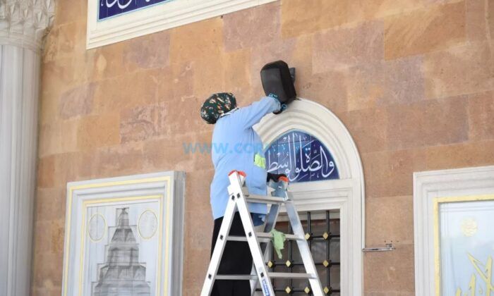 İbadethaneler Temizleniyor