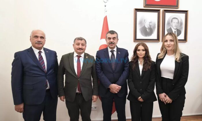 Bakan Tekin ile Bir Araya Geldiler