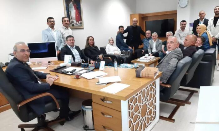 Sağlık-Sen’den Hasım Kasım’a Kutlama Ziyareti