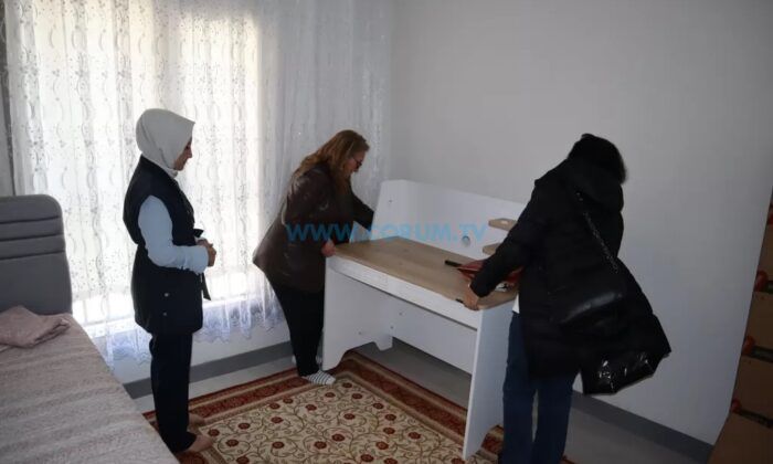 Kermesten Elde Edilen Gelirle Depremzede Öğrencilere Destek