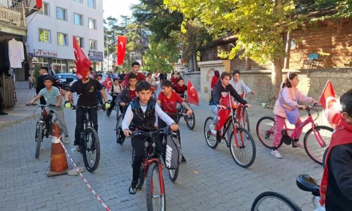 Pedallar, ‘Cumhuriyet’ İçin Çevrildi