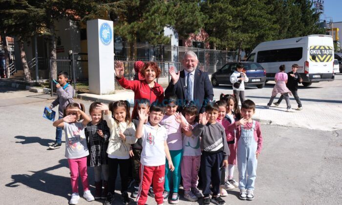 Çocuklar Veteriner İşleri’ne Akın Etti