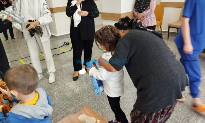 Miniklerin Yürekleri Isıtan Ziyaretleri