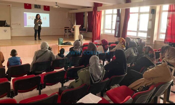 Öğrenci ve Velilere Madde Bağımlılığı Eğitimi Verildi