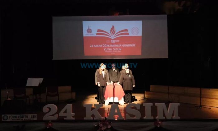 Öğretmenler Günü’ne Coşkulu Kutlama