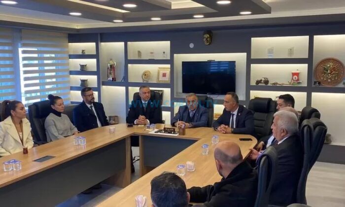 CHP’liler, Esnafın Sorunlarını Dinledi