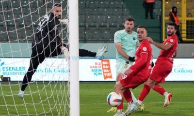 Maçın Oyuncusu Catakovic Oldu