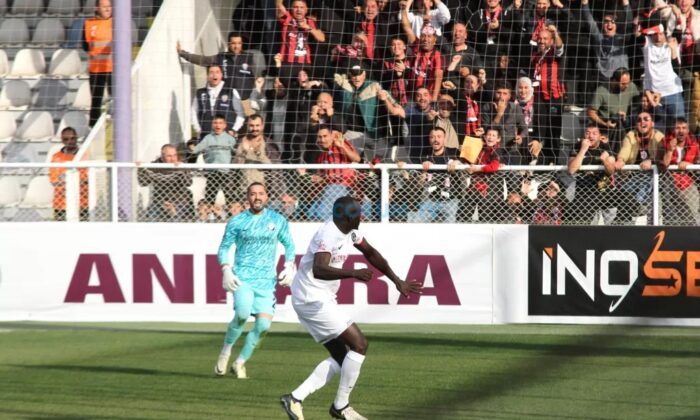 Çorum FK Taraftarı Deplasman Tribününü Doldu