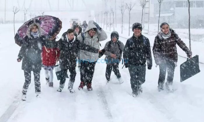 İlçede Taşımalı Eğitime Ara Verildi